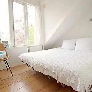 https://helmersbuurt-apartment.utrechthotels.net